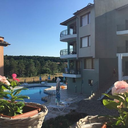 Dream Bay Family Hotel Tsarevo Esterno foto