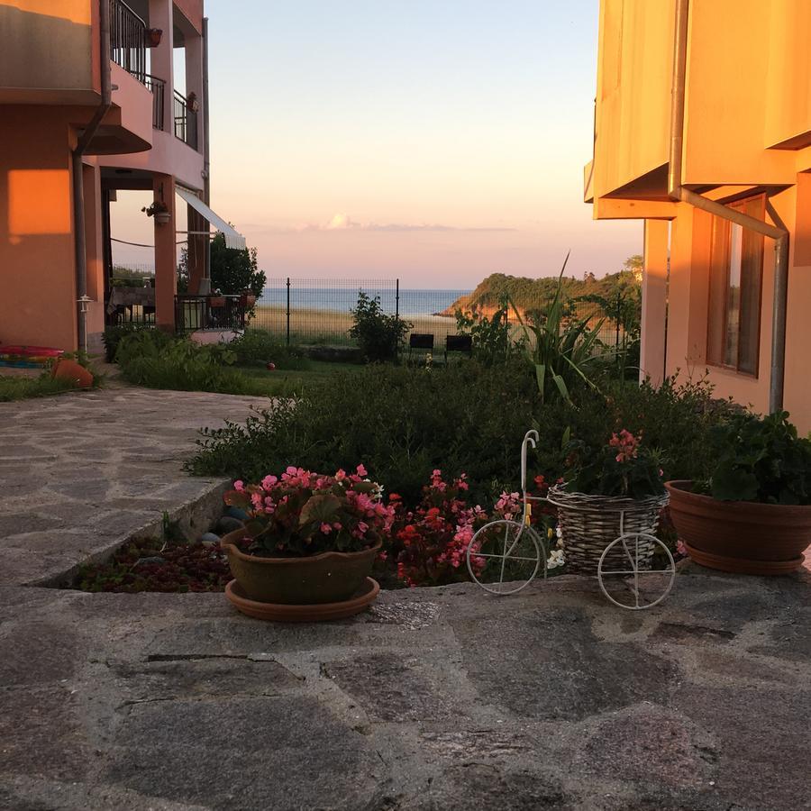 Dream Bay Family Hotel Tsarevo Esterno foto
